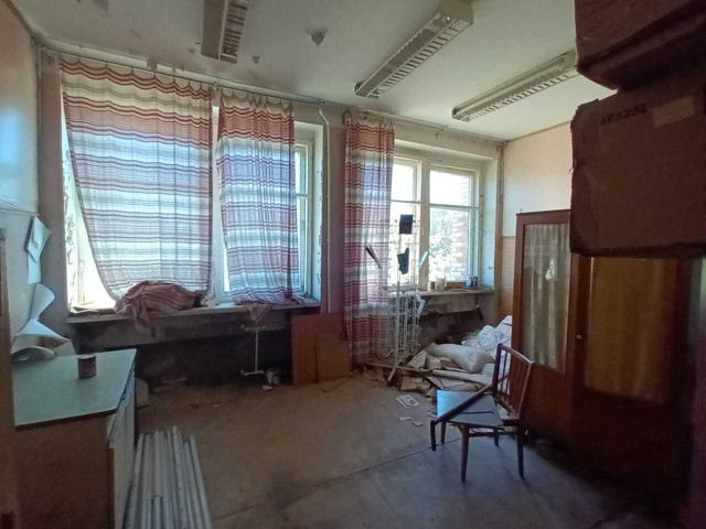 8 нежилых помещений разной площади (138.4 м²)