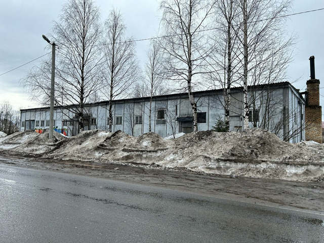 Здание обменного пункта площадью 444.5 кв.м.