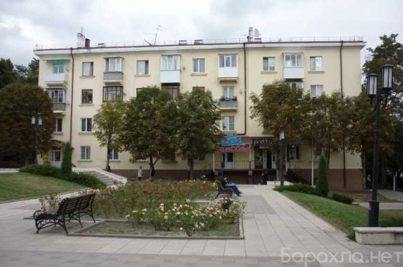 Продам: 2-х ком квартиру в Пятигорске (Сталинка), пл. 52 кв.м., 3/4 эт.