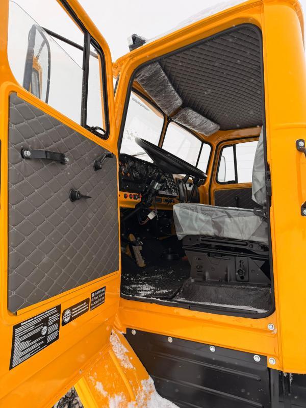 Продам: УРАЛ 4320 длиннобазовое шасси 6×6 2014 г